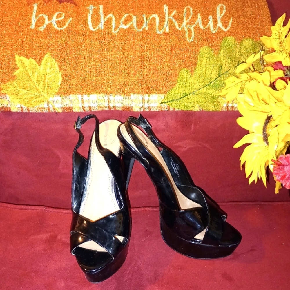 Jessica Simpson's Open Toe Platform Heel